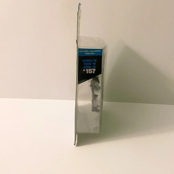 Fortnite The Paradigm Solo Mode Limited Edition 1/5000 Damaged Box - Picture 7 of 13